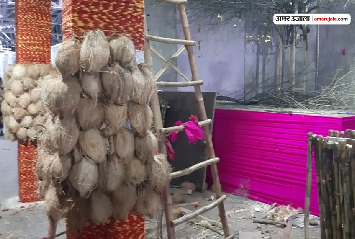 Chaitra Navratri 2019: Mata Vaishno Devi darbaar decorated with foreign flowers at katra jammu
