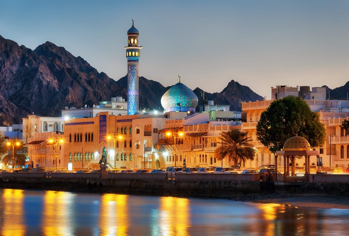 Oman government issued an order to hire its citizens instead of foreigners, large number of Indians can loss jobs