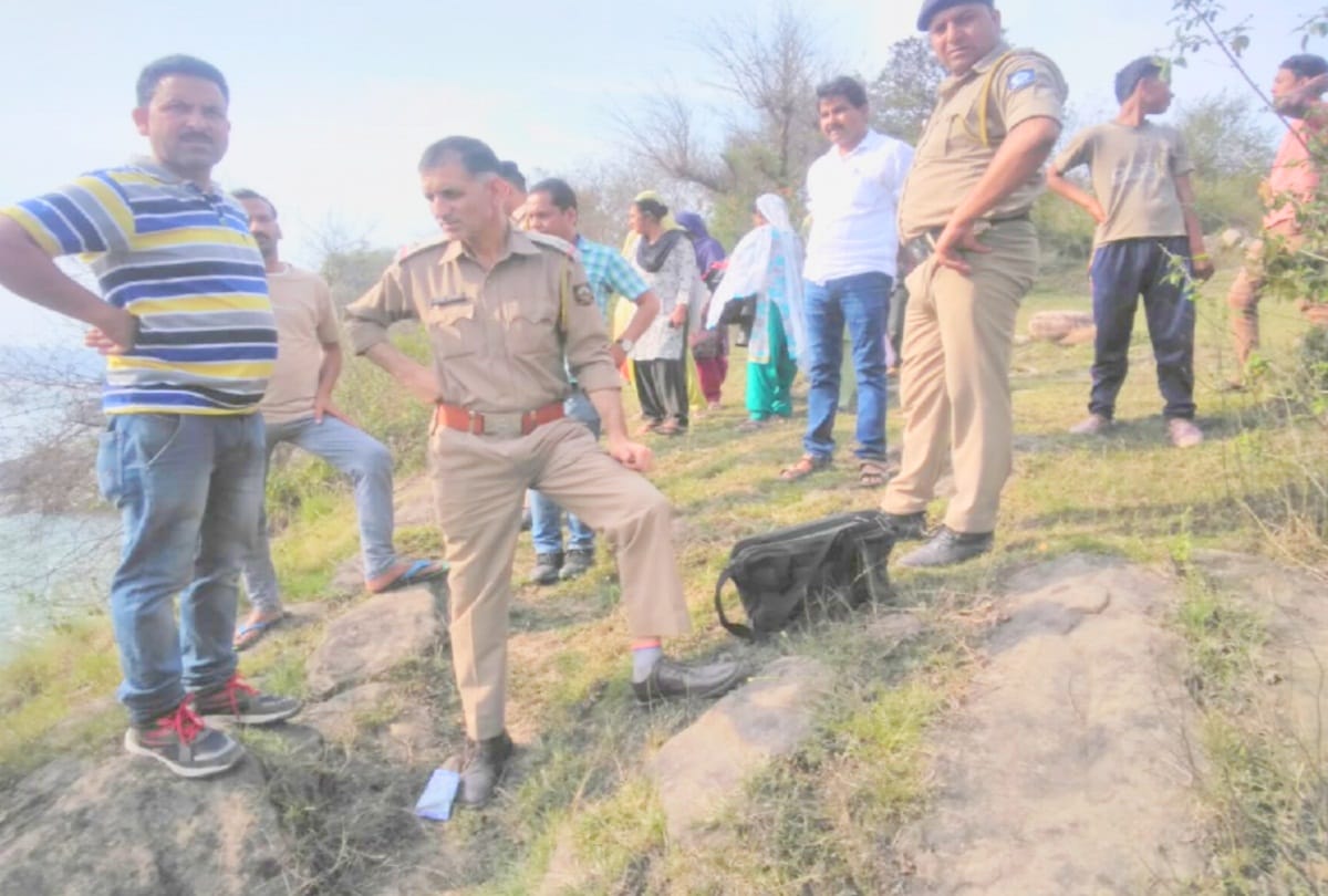 brother and sister died after drown in beas river in kangra himachal