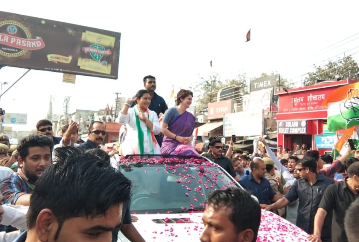 lok sabha elections 2019 priyanka gandhi kicks off road show in ghaziabad all updates