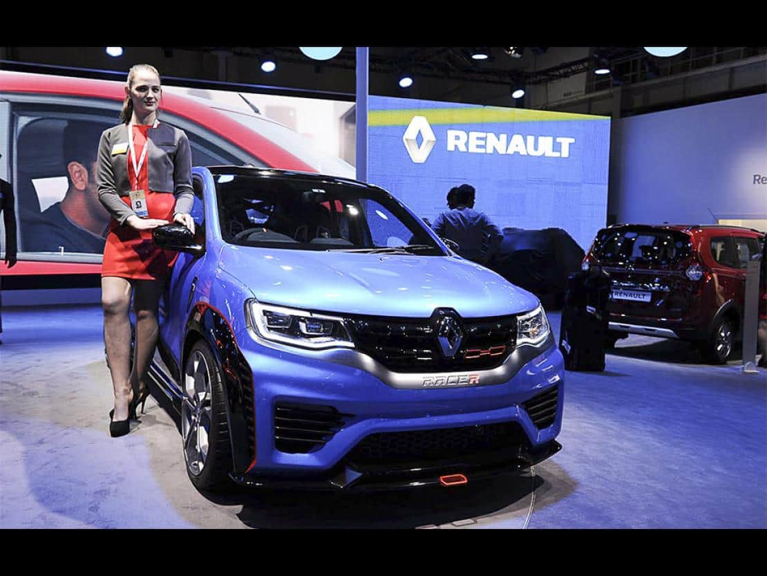 Renault Triber is offering huge discounts on its 7 seater small car