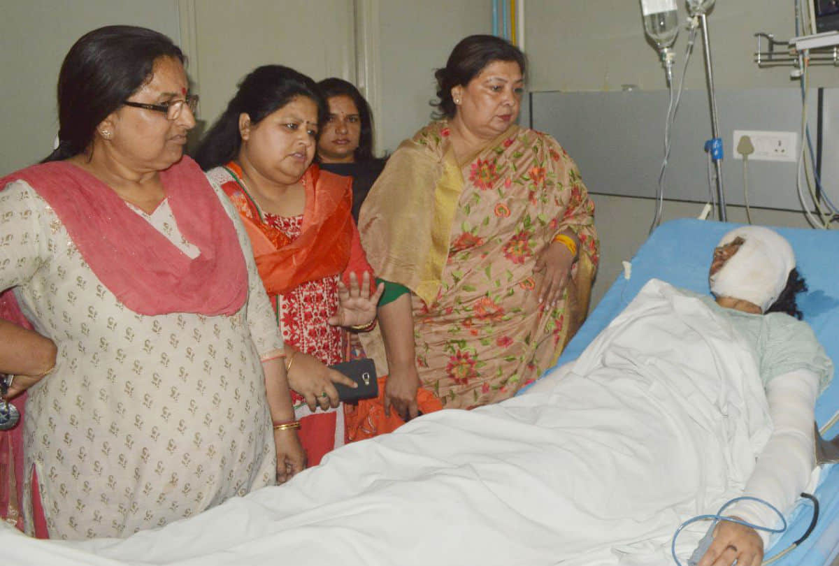 acid attack victim lady cop of up police