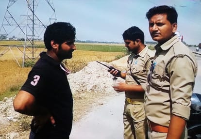 Sand mafia stoning on SDM in chandauli