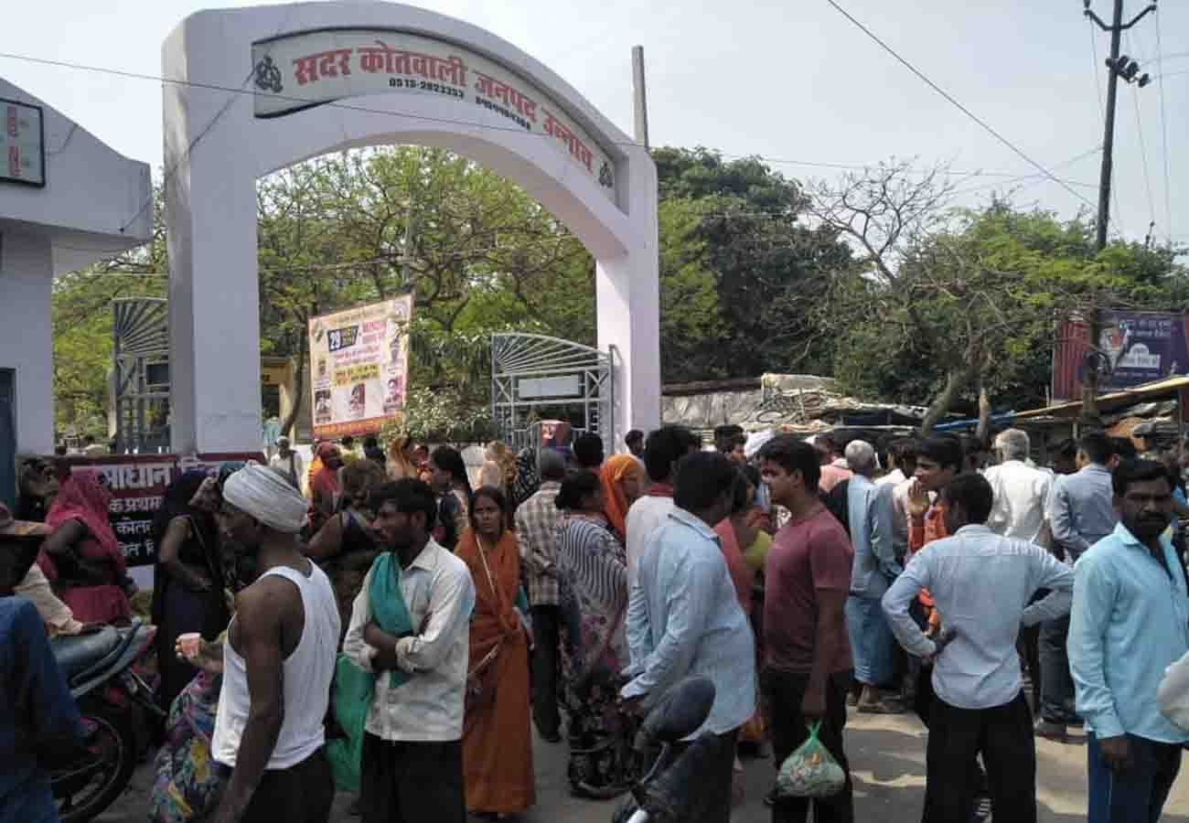 Truck driver dies in an accident Ruckus in unnao