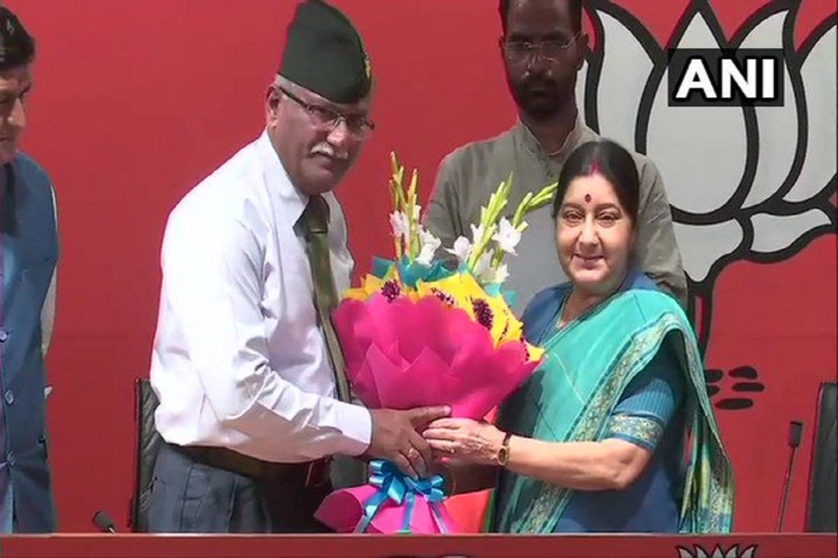 Former Deputy Chief of the Army Lieutenant General Sharat Chand joined BJP