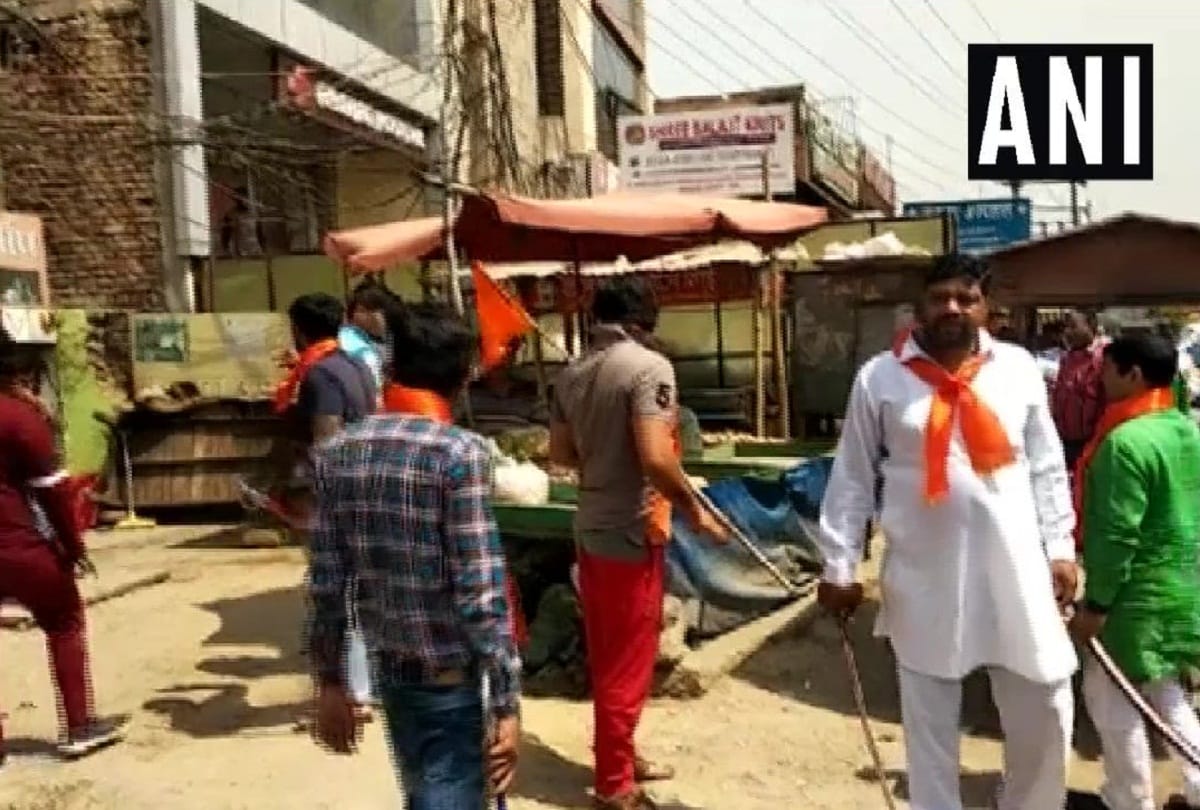 Hindu Sena workers asked meat shops closed during navratri in Gurugram