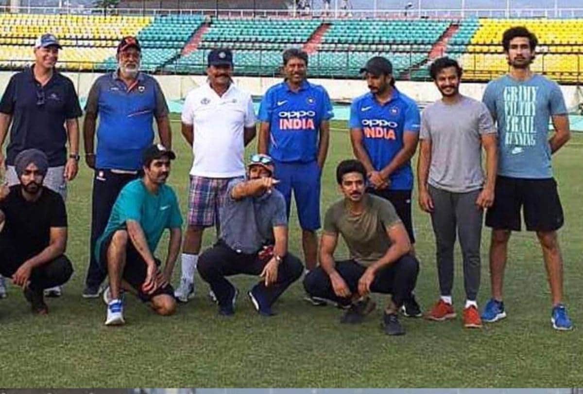kapil dev trained ranveer singh at dharamshala international cricket ground photos viral