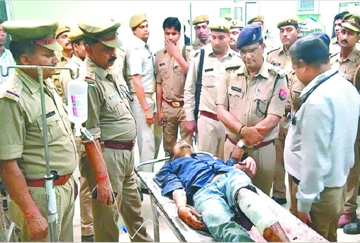 main accused of acid attack admitted in hospital mathura