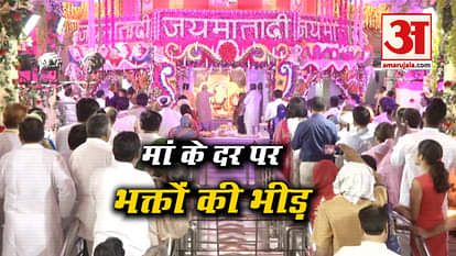 DEVOTEES WORSHIP ON OCCASION OF NAVRATRI IN DELHI