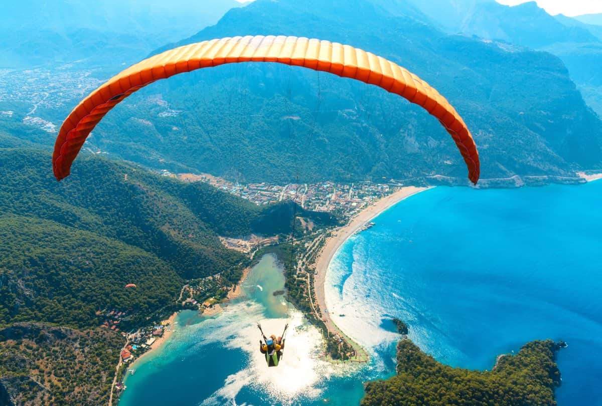 Adventure Ideas: Famous Paragliding Places in India Know All Details in Hindi