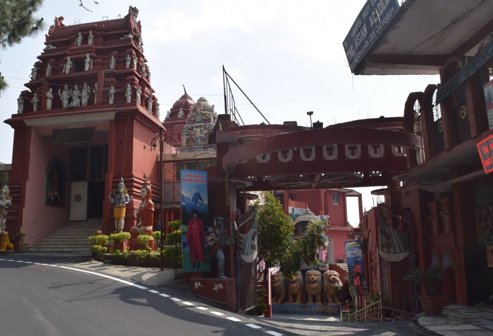 Pilot Baba surrender baba ashram is like palace