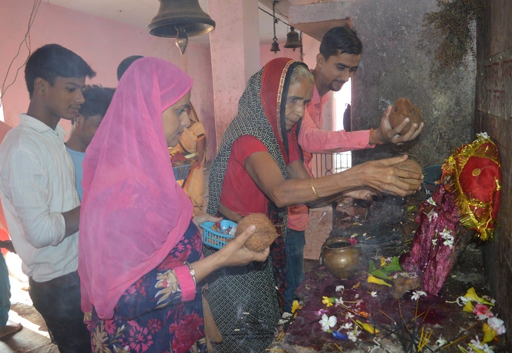 people worshiped in durga temples