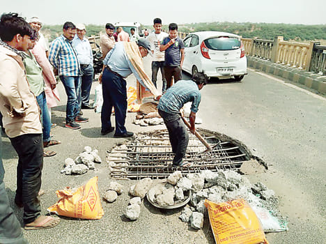 Chambal bridge will be damaged, traffic affected four days