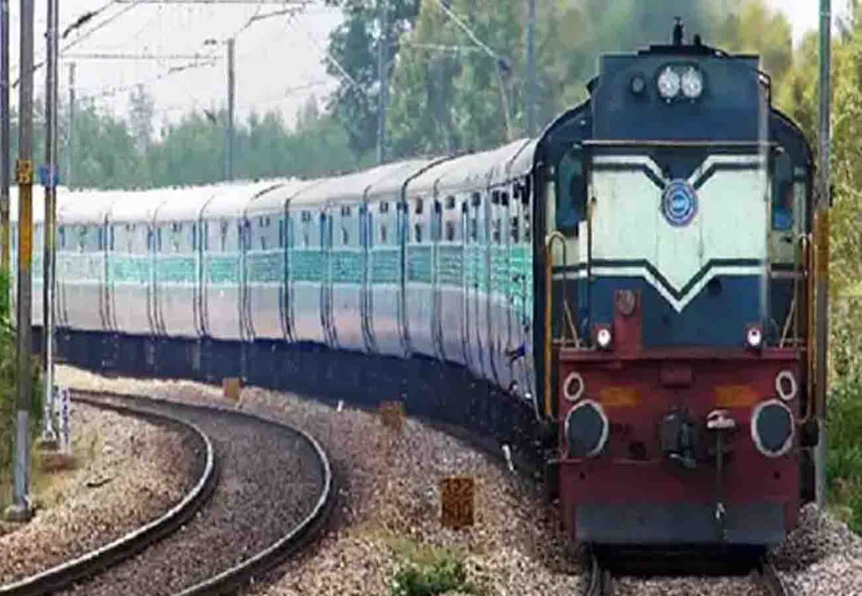 18 Summer Special Trains