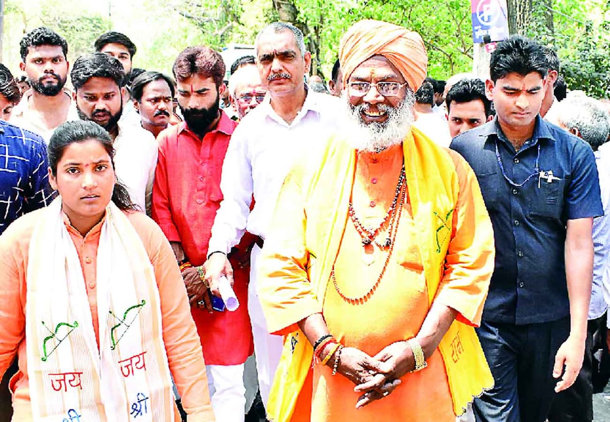 Sakshi Maharaj targets congress lok sabha election 2019