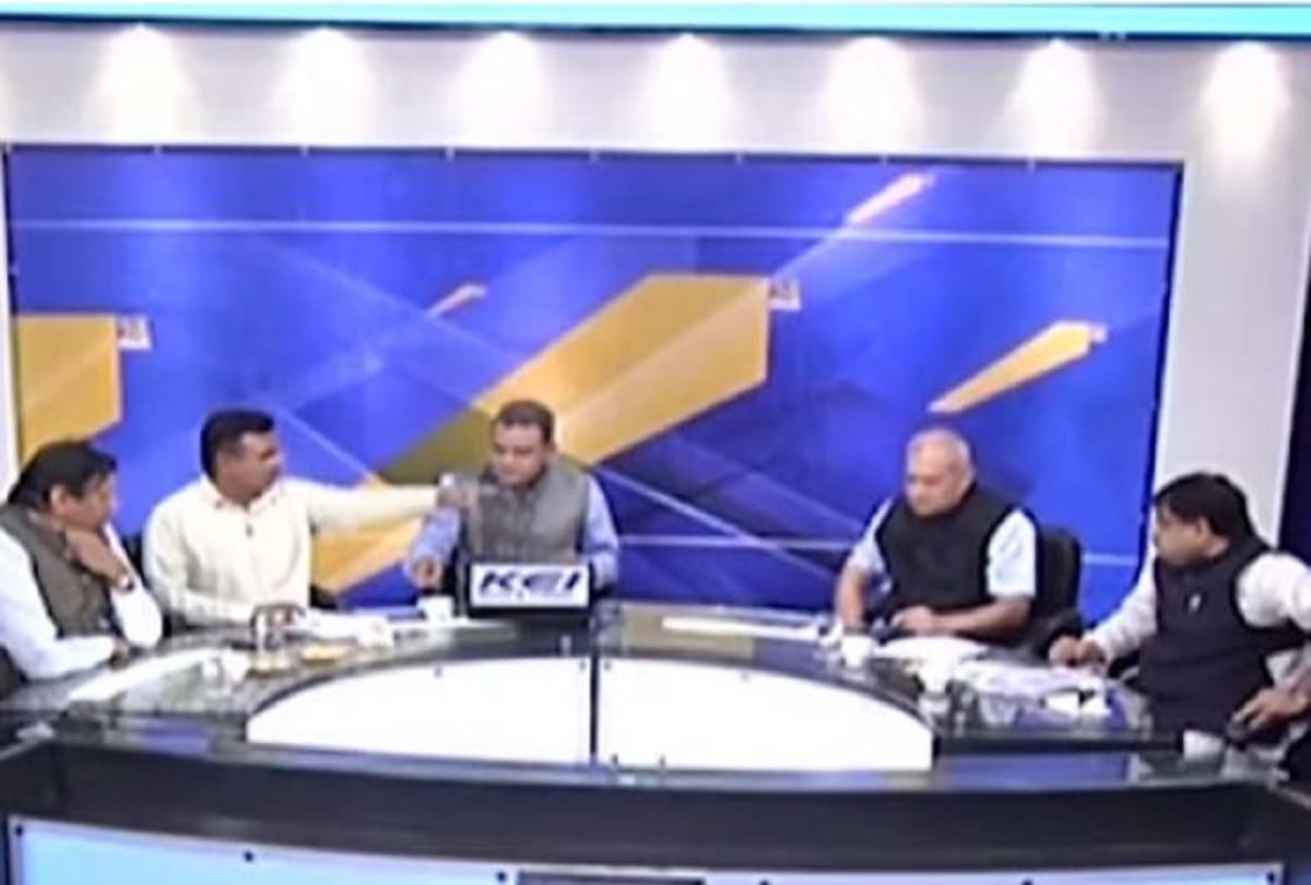 Congress spokesperson Alok Sharma assaults BJP counterpart live on air