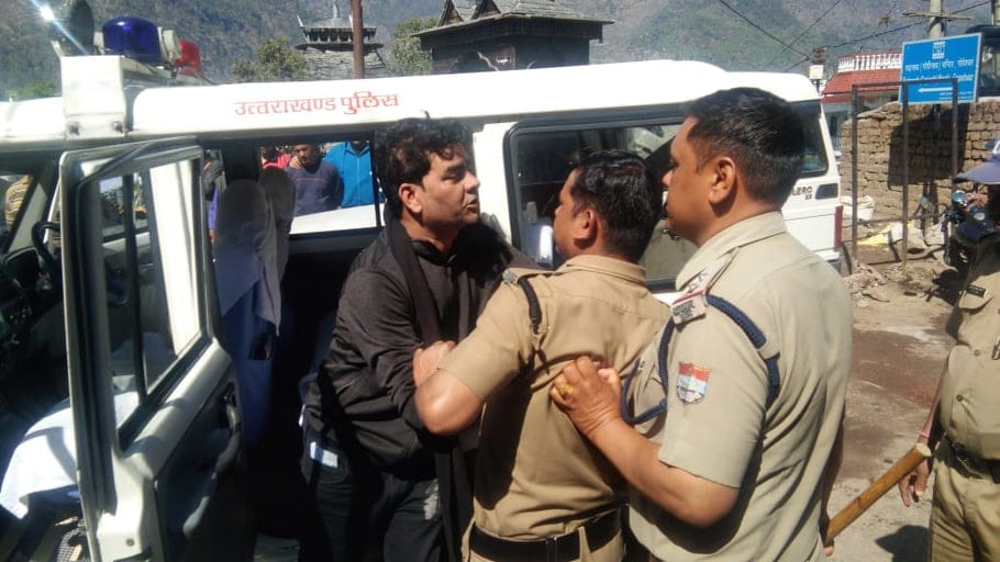 Lok sabha elections 2019 Drunk Suspected Sector Magistrate ruckus in chamoli