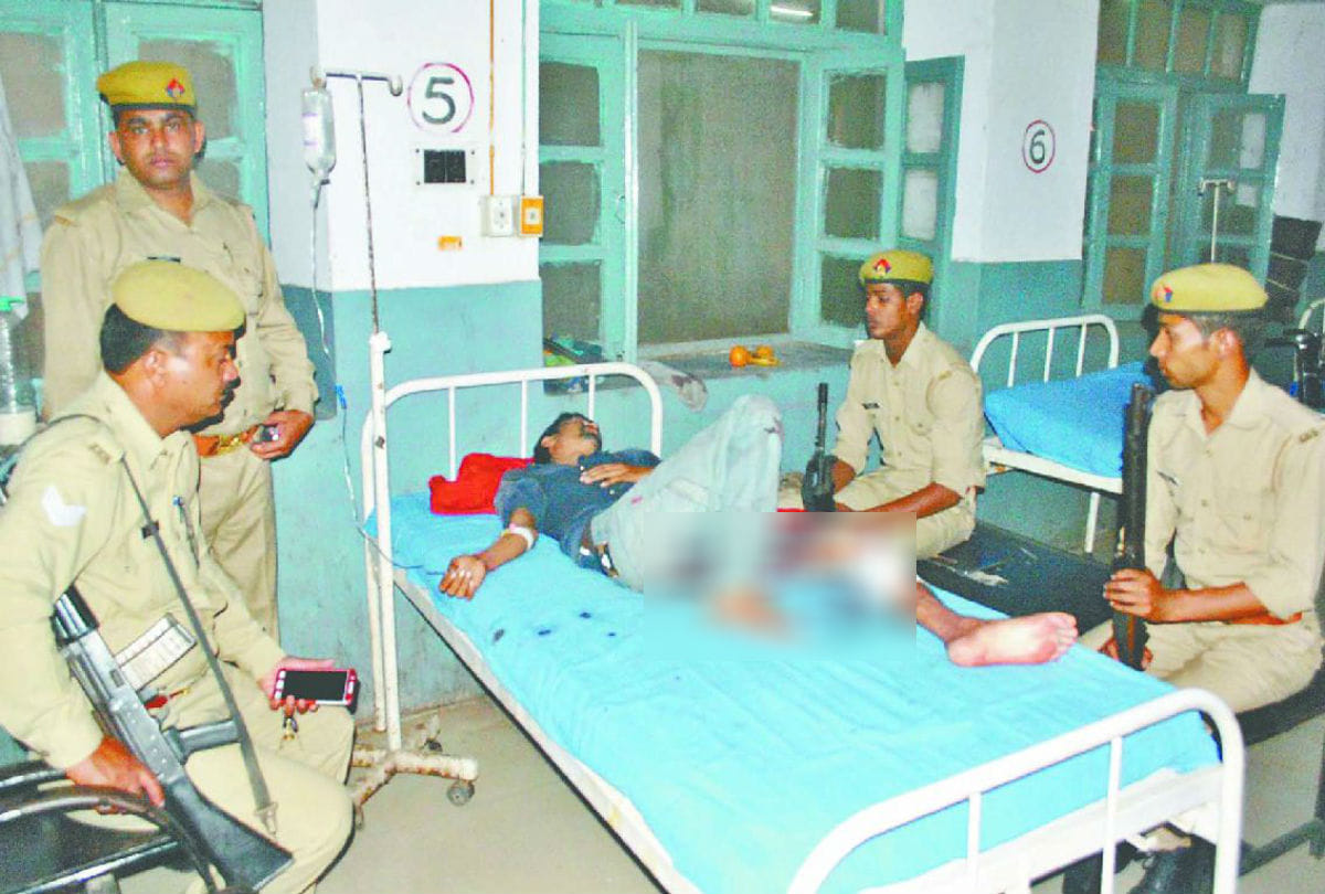 mathura police remand main accused of acid attack