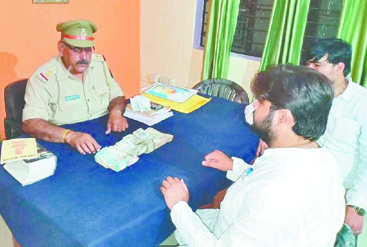 Police seized two lakh cash from former MP's nephew car in etah