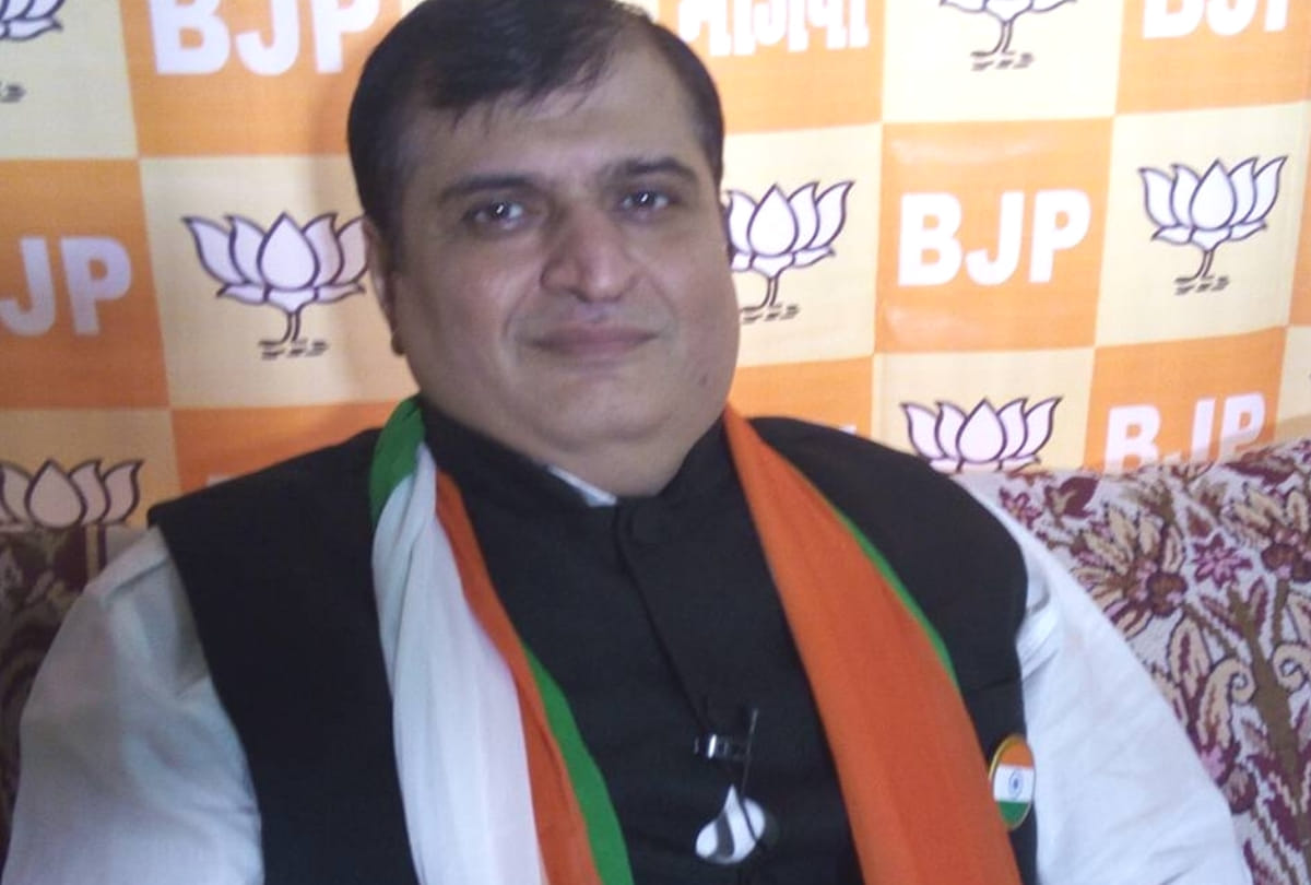 urmila matondkar attack opposition and modi government