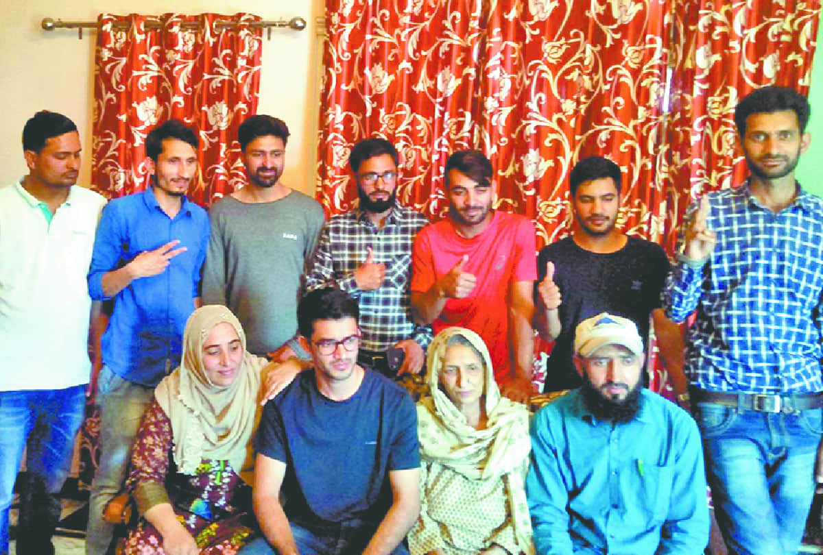 upsc result 2018: reasi jammu kashmir resident babbar who walked kilometers to reach the school