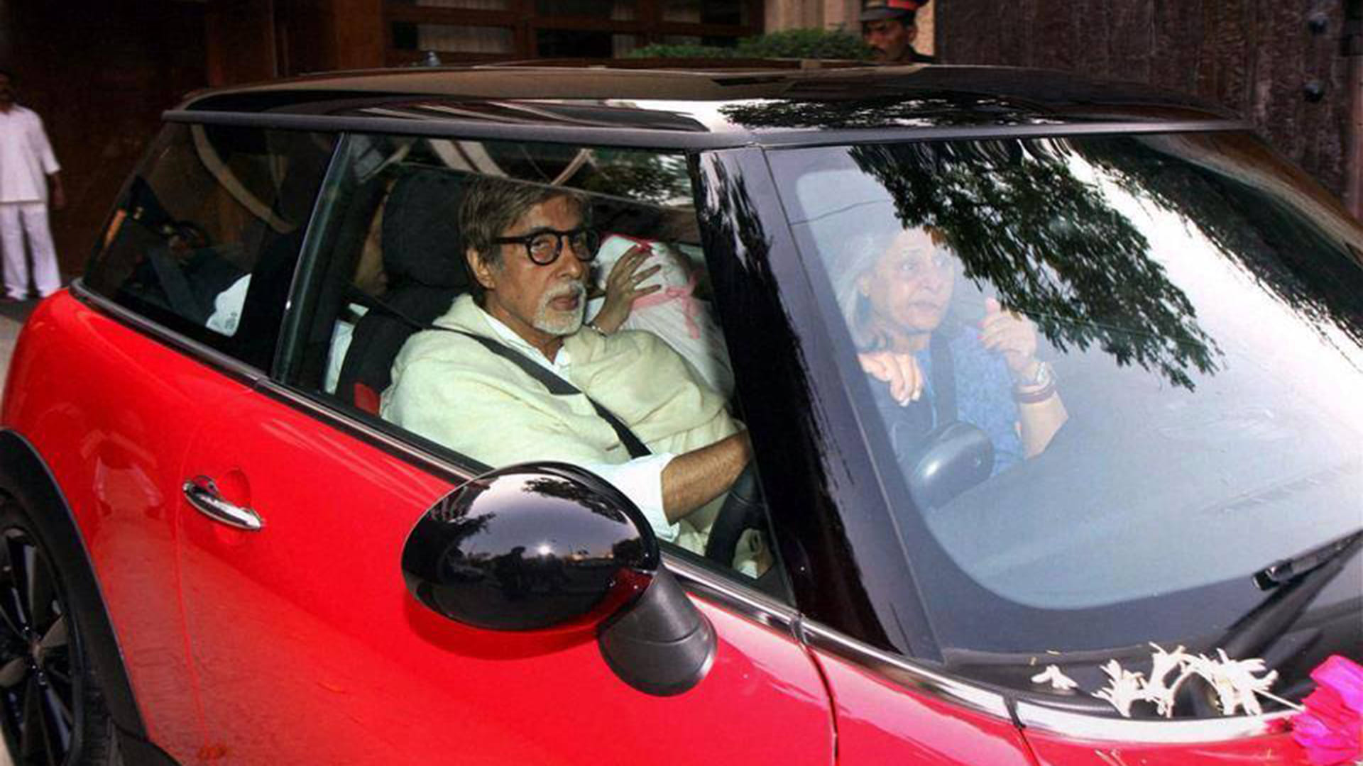 Amitabh Bachchan car collection on birthday special all you need to know