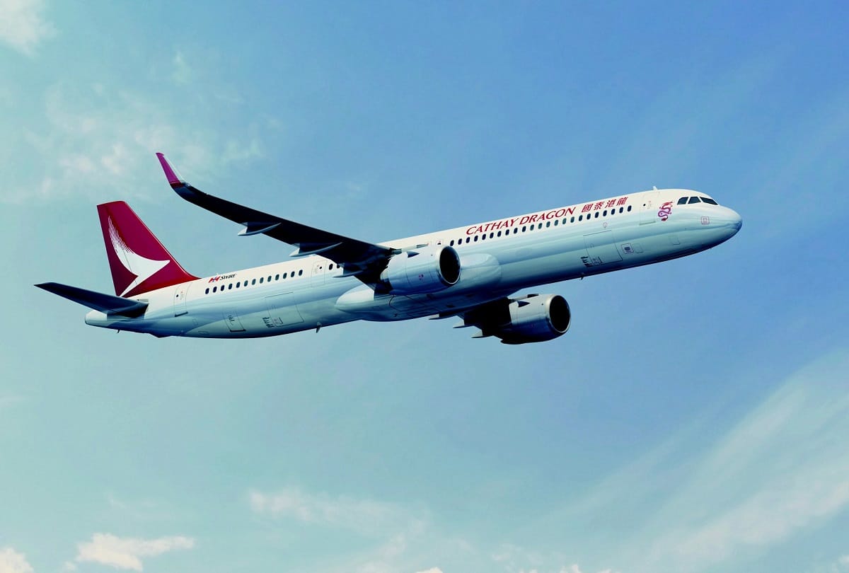 Emergency landing of Hong Kong to Taiwan cathay dragon Aircraft in Taiwan