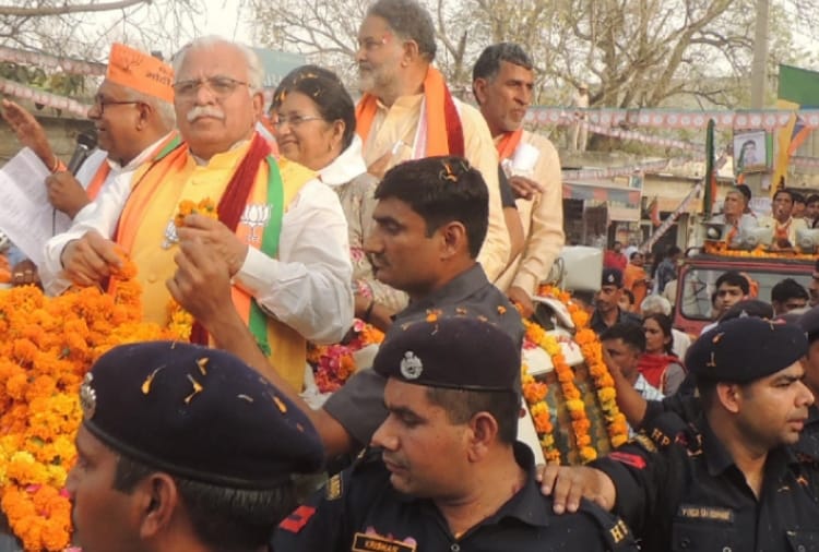 Lok sabha election 2019, Haryana CM Manohar Lal roadshow in Narnaul