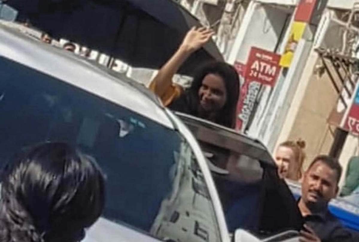 deepika padukone second look leak from fim chhapaak