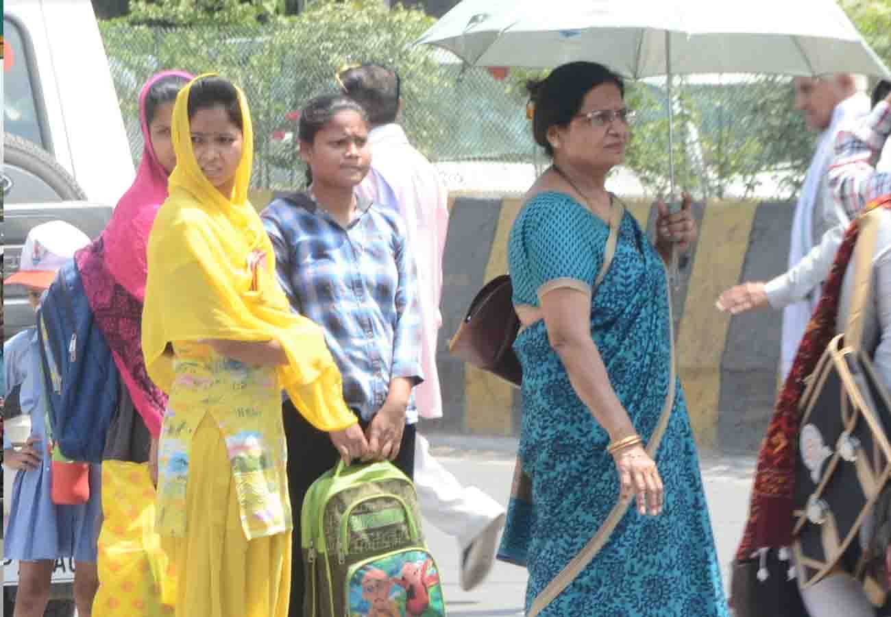 Jam due to nomination of different parties candidate lok sabha election 2019