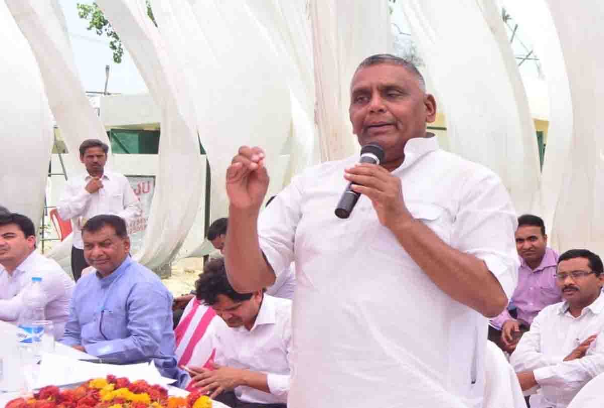 candidates fill nomination for lok sabha elections 2019
