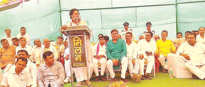 Jinnah, Savarkar were responsible for partition: Suman