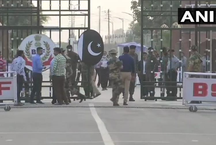 100 Indian prisoners released by Pakistan