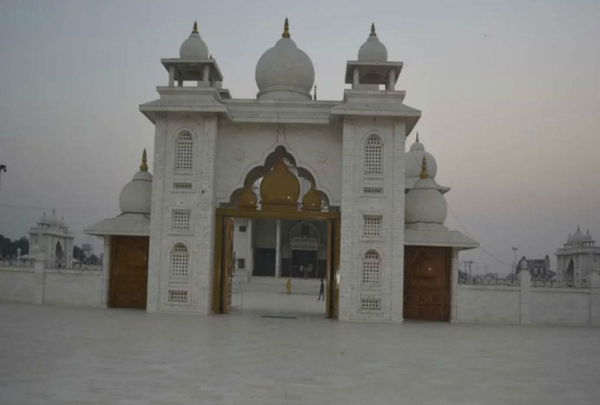 fir lodge on jay gurudev ashram head pankaj yadav in mathura