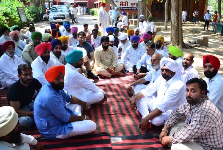 Police arrested two accused in Sarpanch murder case in Batala