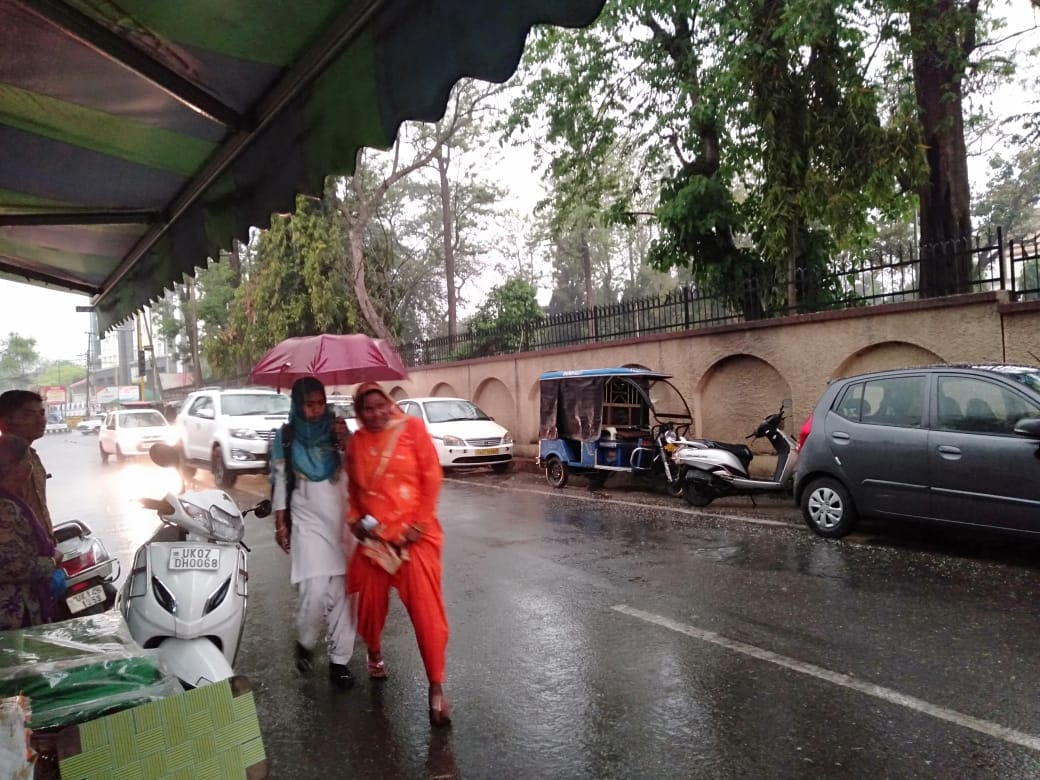 hailstorm and heavy rain in dehradun