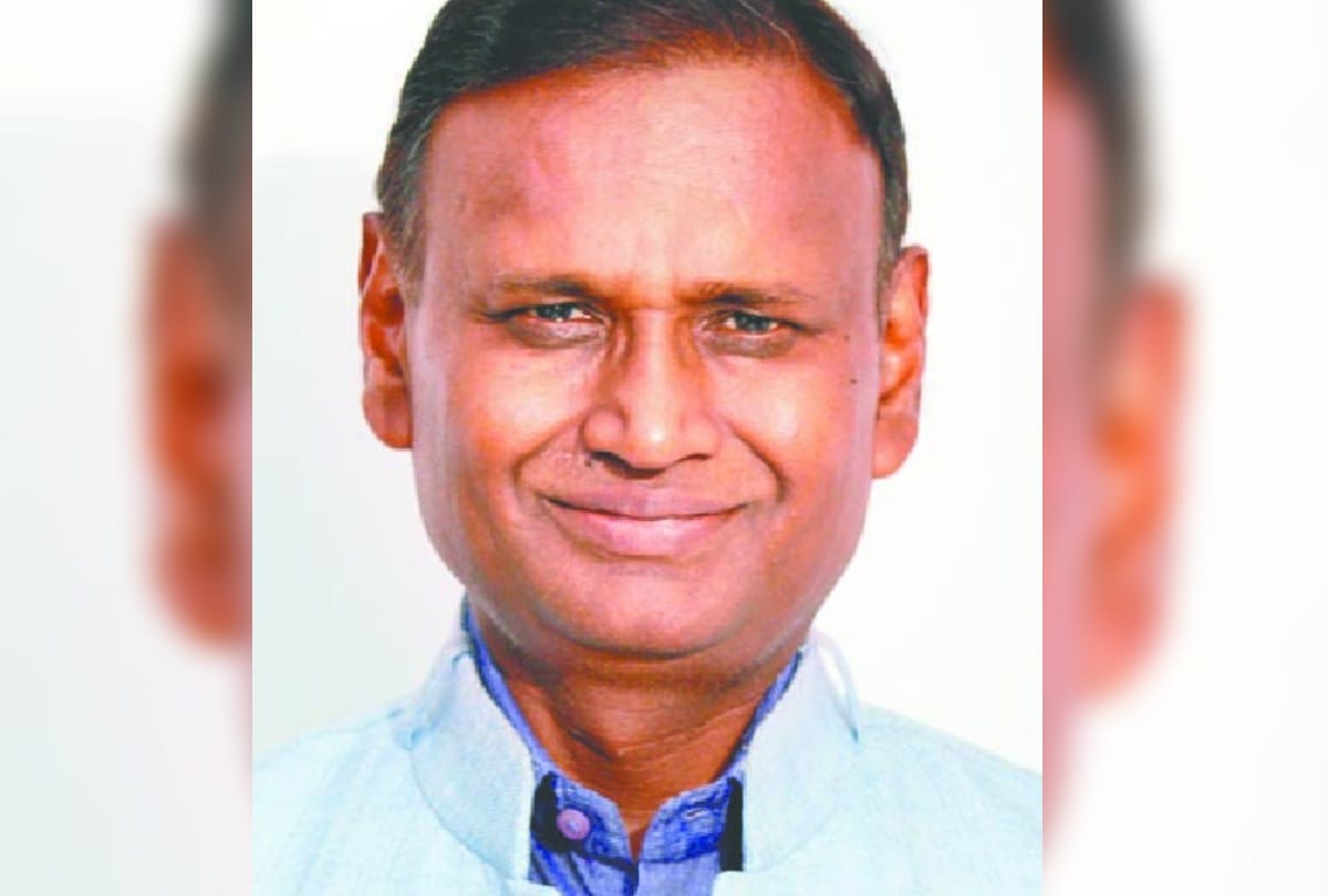 Lok Sabha Elections 2019: Village adopted by MP not become ideal, reality basic need seven villages