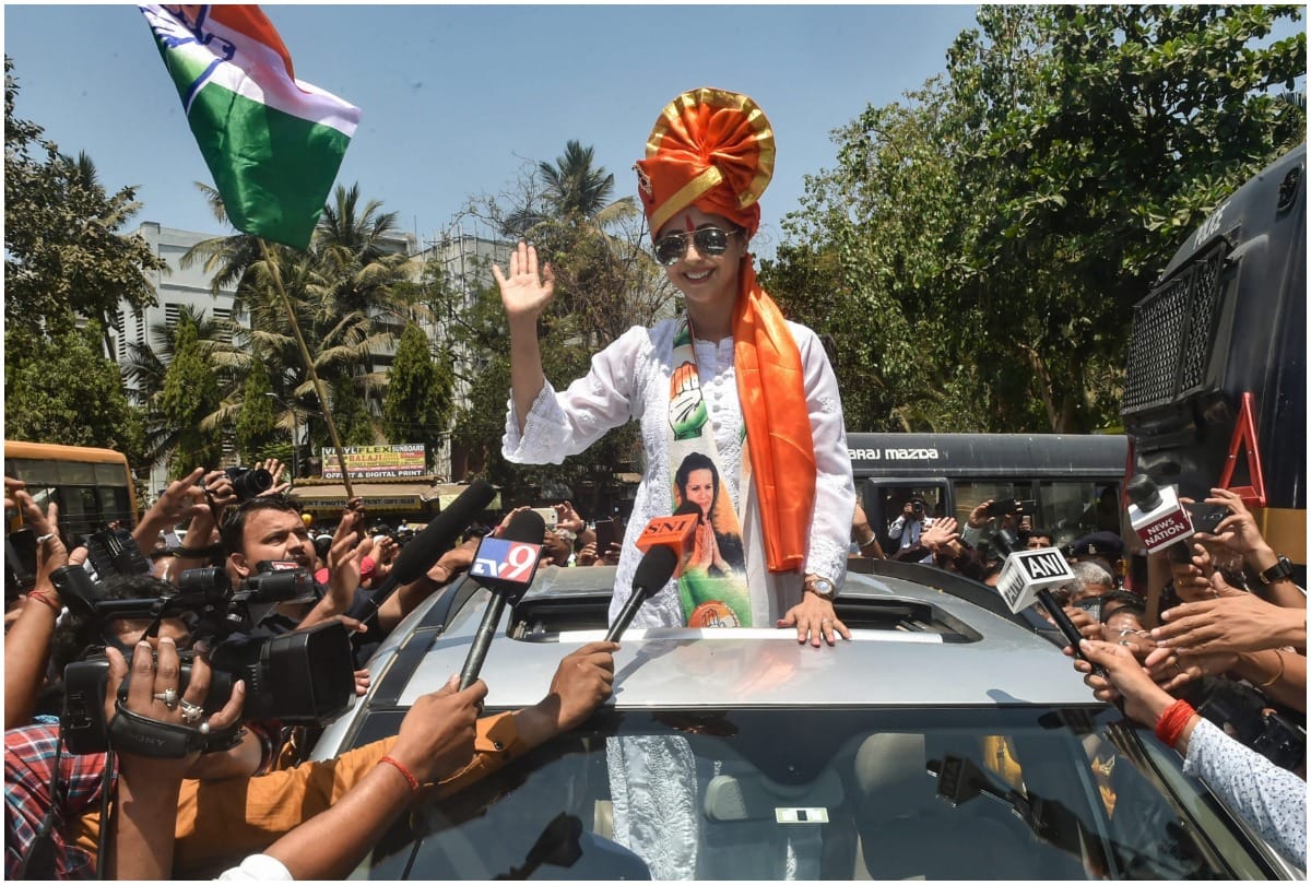 Lok Sabha Elections 2019: Urmila Matondkar files nomination from Mumbai North