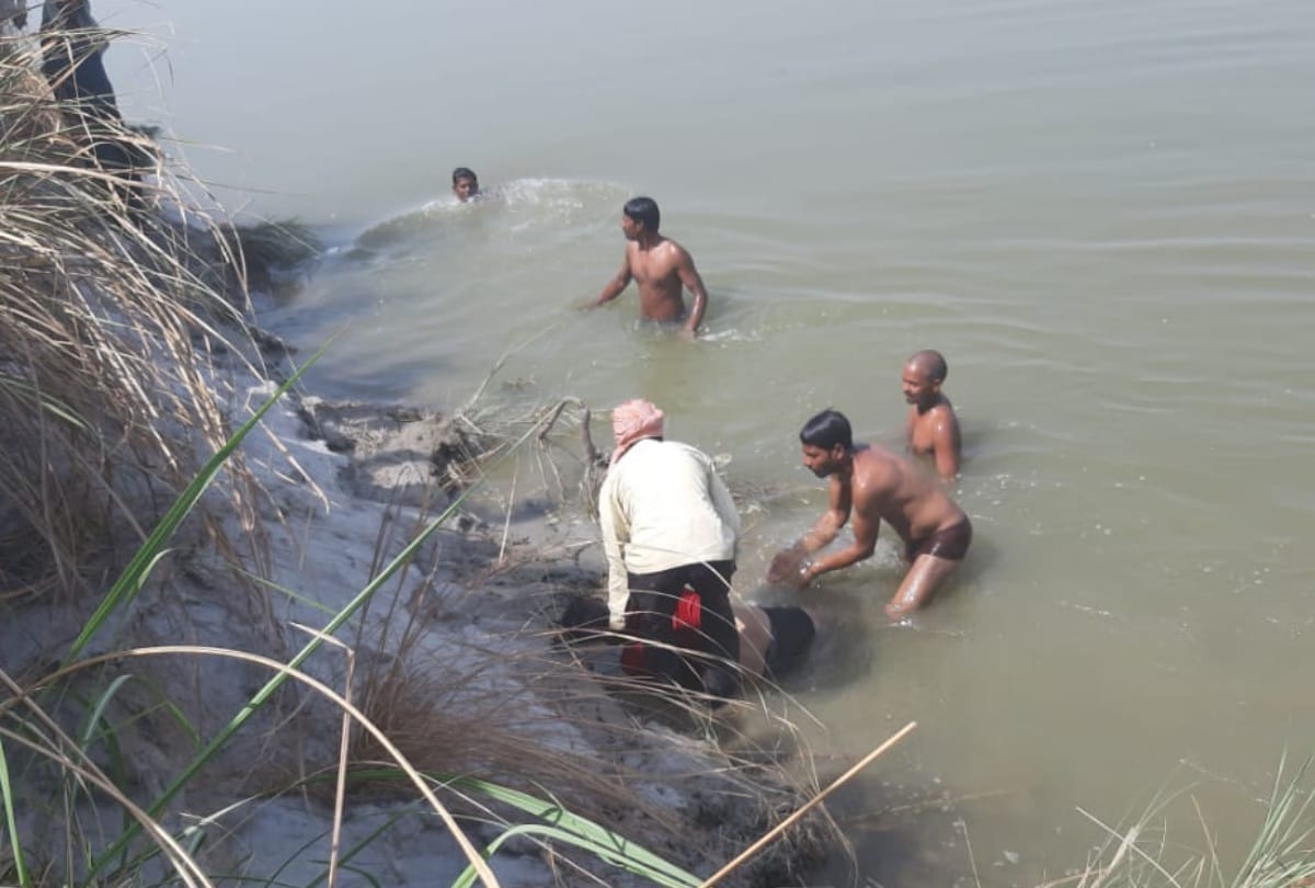 In Bulandshahr three man drown in ganga search operation on