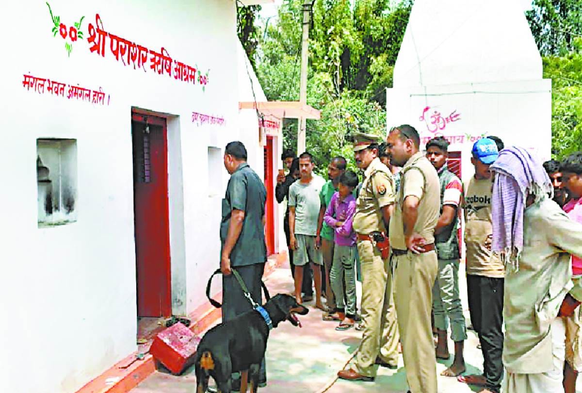 idol of rishi parashar stolen in gonda