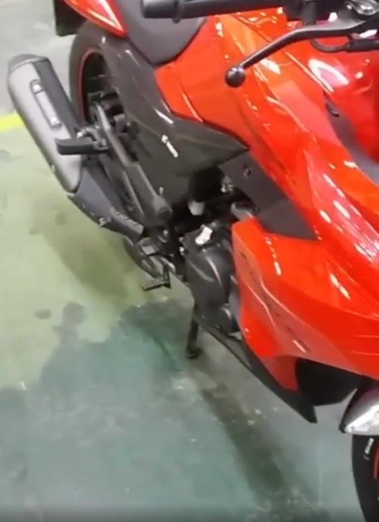 Upcoming Hero Karizma production pics leaked, could be launched in later in 2019 or 2020 auto expo
