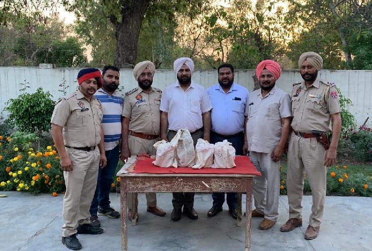 BSF Recovered heroin from Indo-Pak border in ferozepur