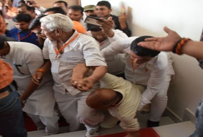 misbehaved with the girls in the BJP program in agra