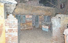 Captive possession in a ruined police checkpoint