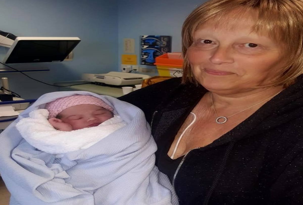 girl slept with flat tummy but got Pregnancy at night and gives birth next day