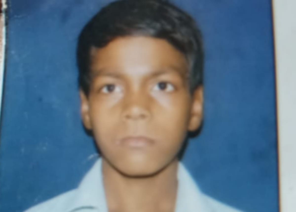 Teenage body find in soil in varanasi