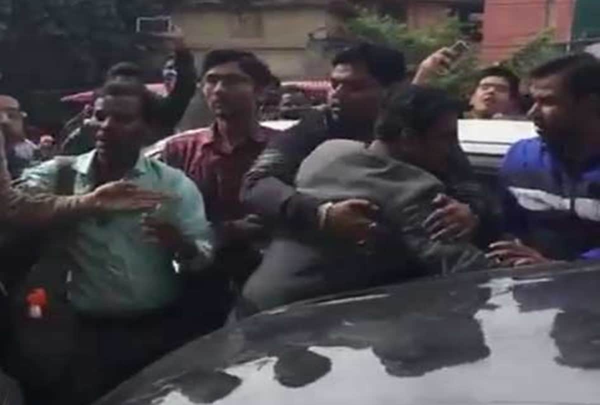 Nawazuddin Siddiqui says I got a hand fracture a muscle pull being dragged for a selfie