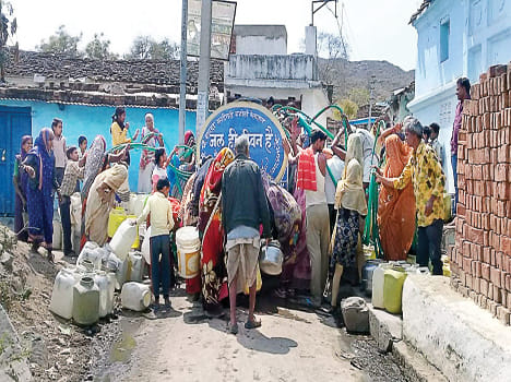 1.44 crore plan to not quench the thirst of the villagers