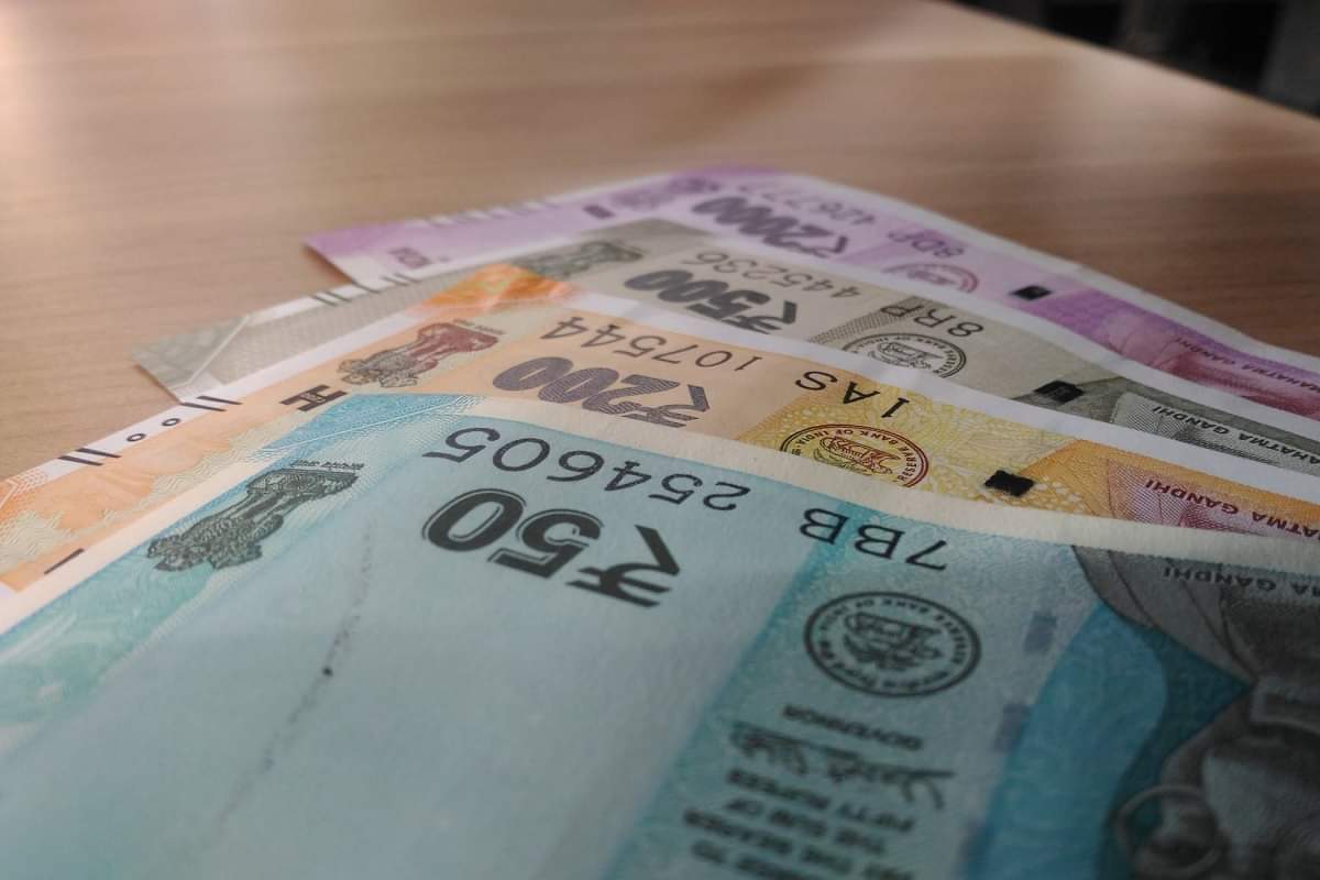 VIDEO : invest in this global market and earn money