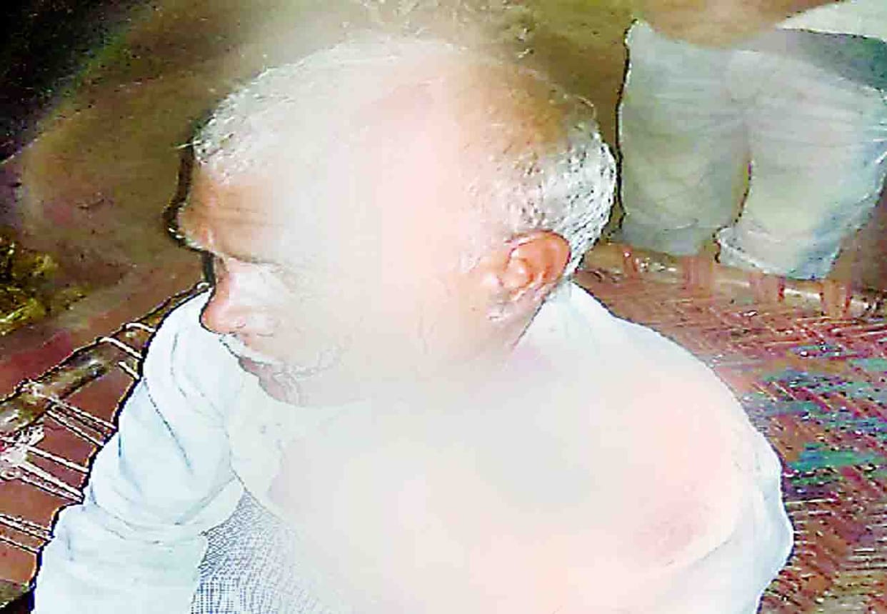 SP supporters beaten BJP supporter lok sabha election 2019